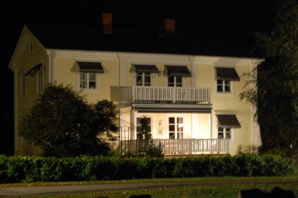 Brunnsgarden Bed & Breakfast Skellefteå Esterno foto